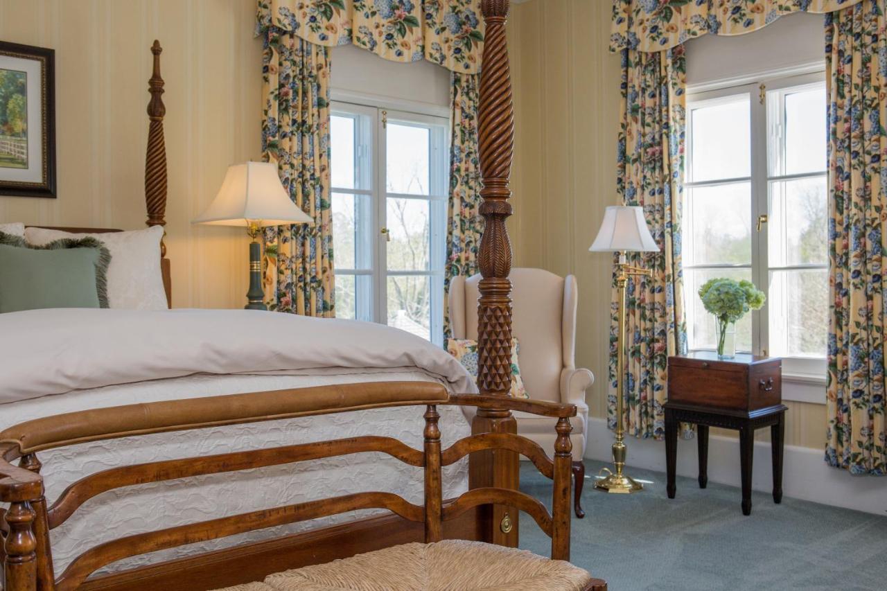 Inn At Warner Hall Gloucester Bagian luar foto