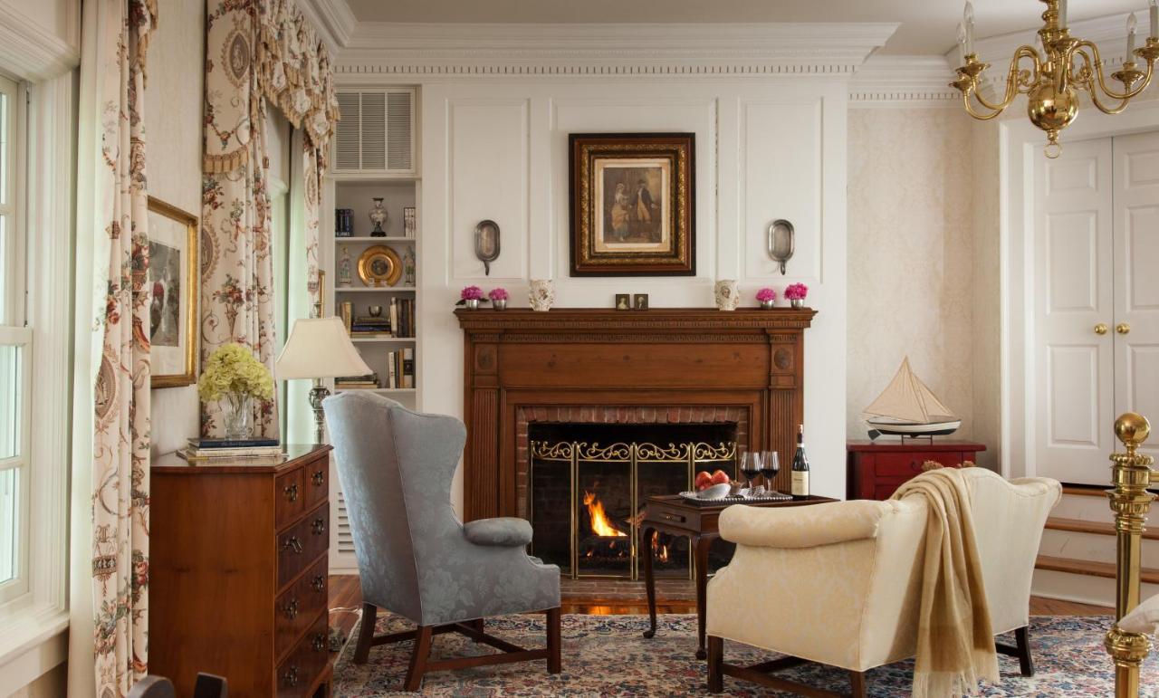 Inn At Warner Hall Gloucester Bagian luar foto
