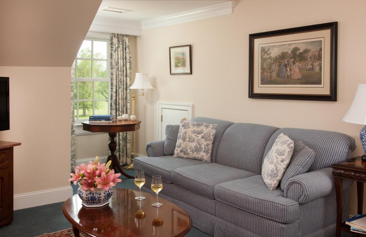 Inn At Warner Hall Gloucester Bagian luar foto