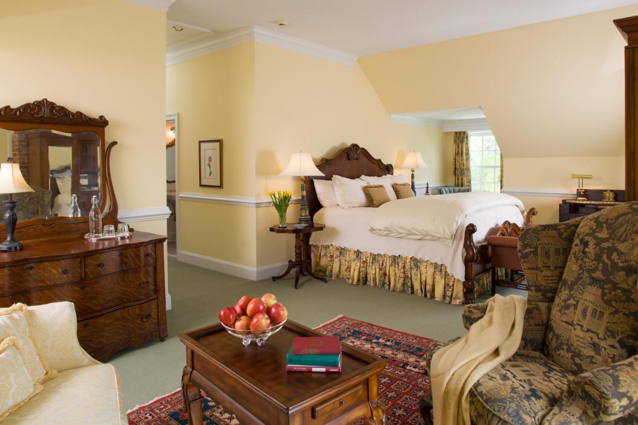 Inn At Warner Hall Gloucester Bagian luar foto